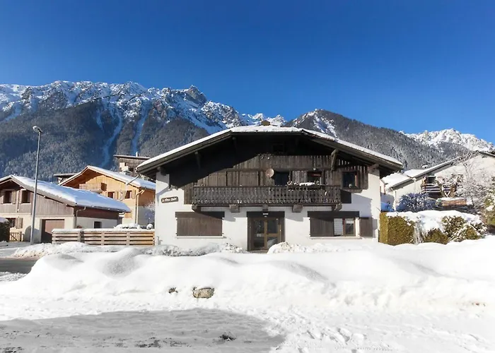 Les Cîmes du Mont-Blanc et l\'Aiguille du Midi